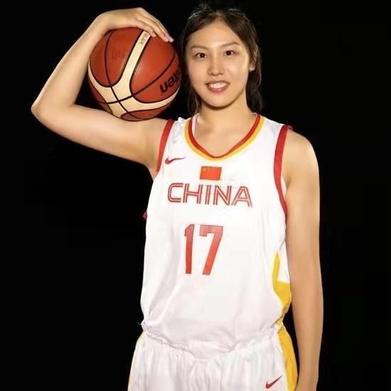 丰满的少妇视频高清观看